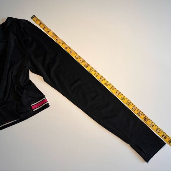 Fabletics Eco-Conscious Front Twist Long Sleeve Cropped Black Top, Size Medium - Picture 13 of 14